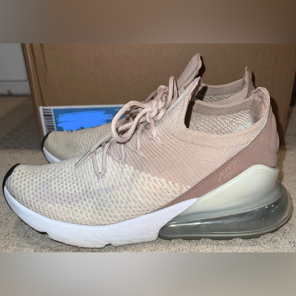 Nike Air Max 270 Sneakers